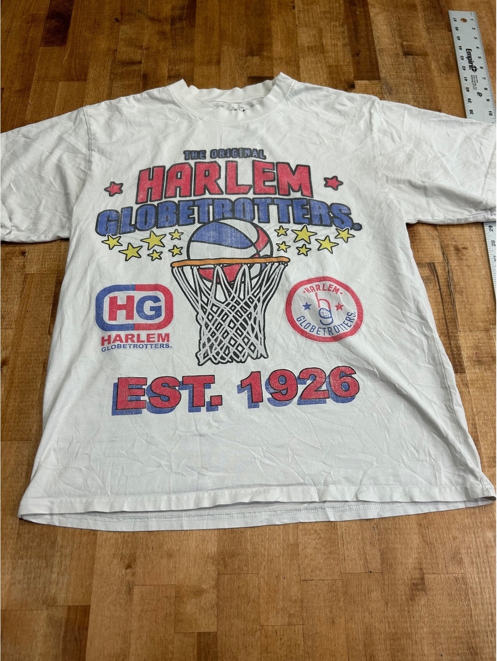 vintage New York Harlem Globetrotters White Graphic T-Shirt Medium